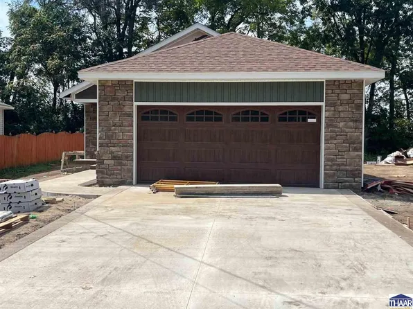 1901 S 17th St, Terre Haute, IN 47802