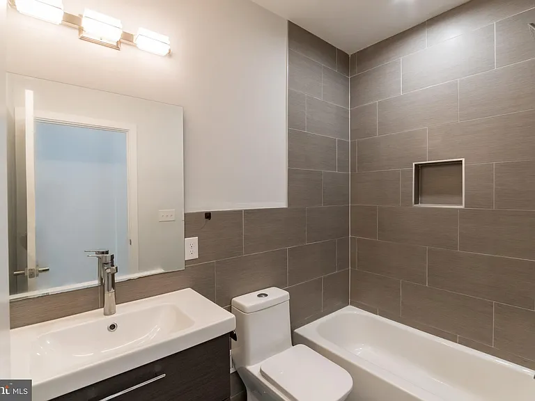1755 N Marshall St #1 — Photo 19