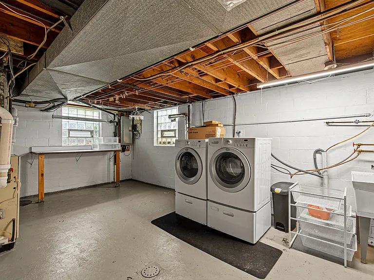 251 Franklin Dr — Photo 26