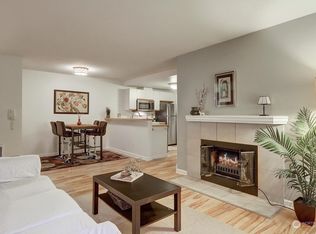 9750 Greenwood Ave N APT 306, Seattle, WA