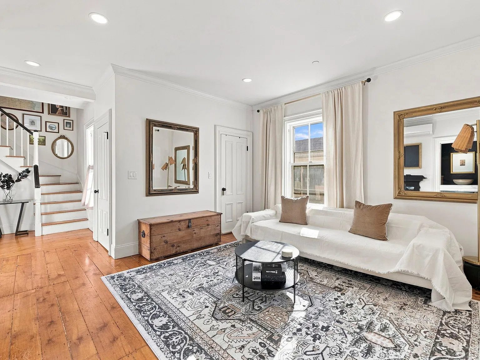 1 bed, 1.5 bath, 913 sqft, $2,900 — Photo 4