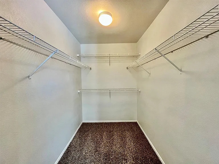 2200 Lookout Ln — Photo 16