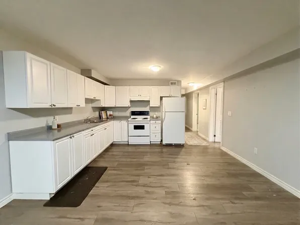 31 Alfred St #1C, Barrie, ON L4N 3M2
