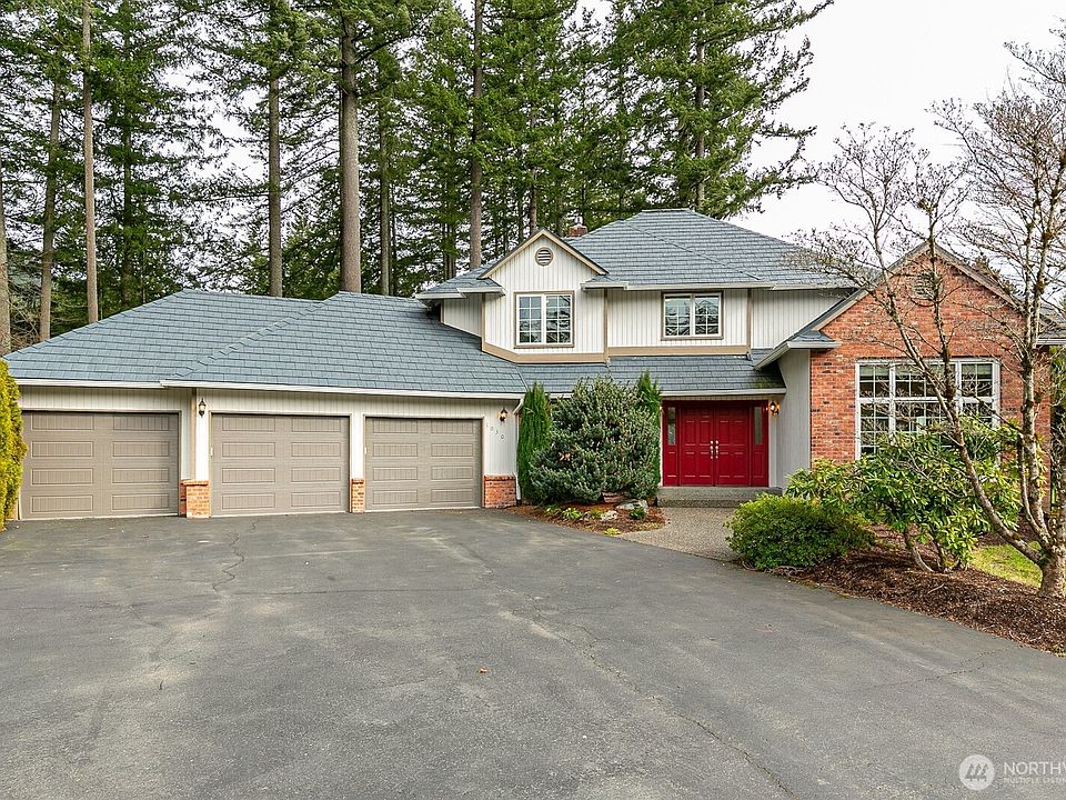 1st image of 1030 La Forest Drive SE