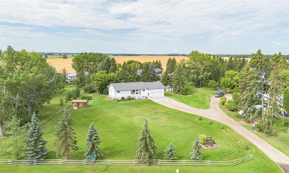 1st image of 14 NE Lake Rd