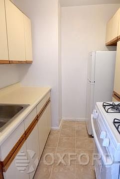 3rd image of 1360 York Ave APT 6A
