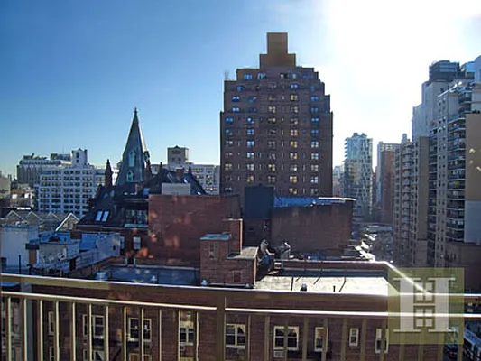 Sold by Halstead Real Estate | media 20