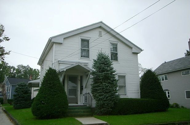 2nd image of 30 Washington St