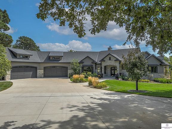 3rd image of 9067 S 232nd Cir