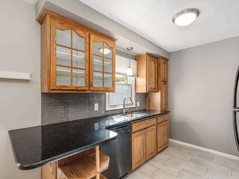 4514 Sedgemoor Ave — Photo 10