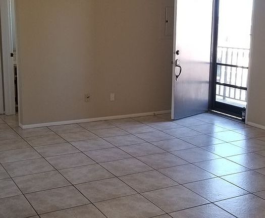 3rd image of 1221 SE 46th Ln APT O