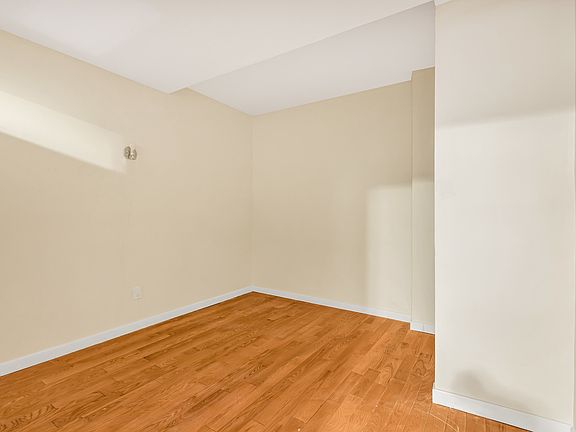 5th image of 9 E 32nd St APT 5F