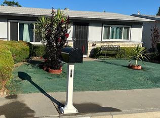 881 S Ramona St, Hemet, CA 92543