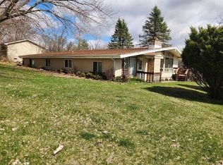 170 North College Drive, Platteville, WI 53818