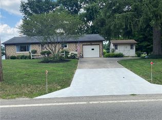 30382 State Route 30, Hanoverton, OH