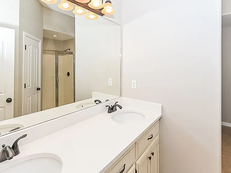 1236 Biloxi St — Photo 11