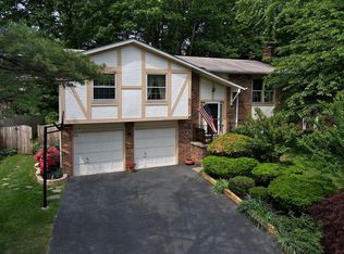 9611 Staysail Ct, Burke, VA 22015