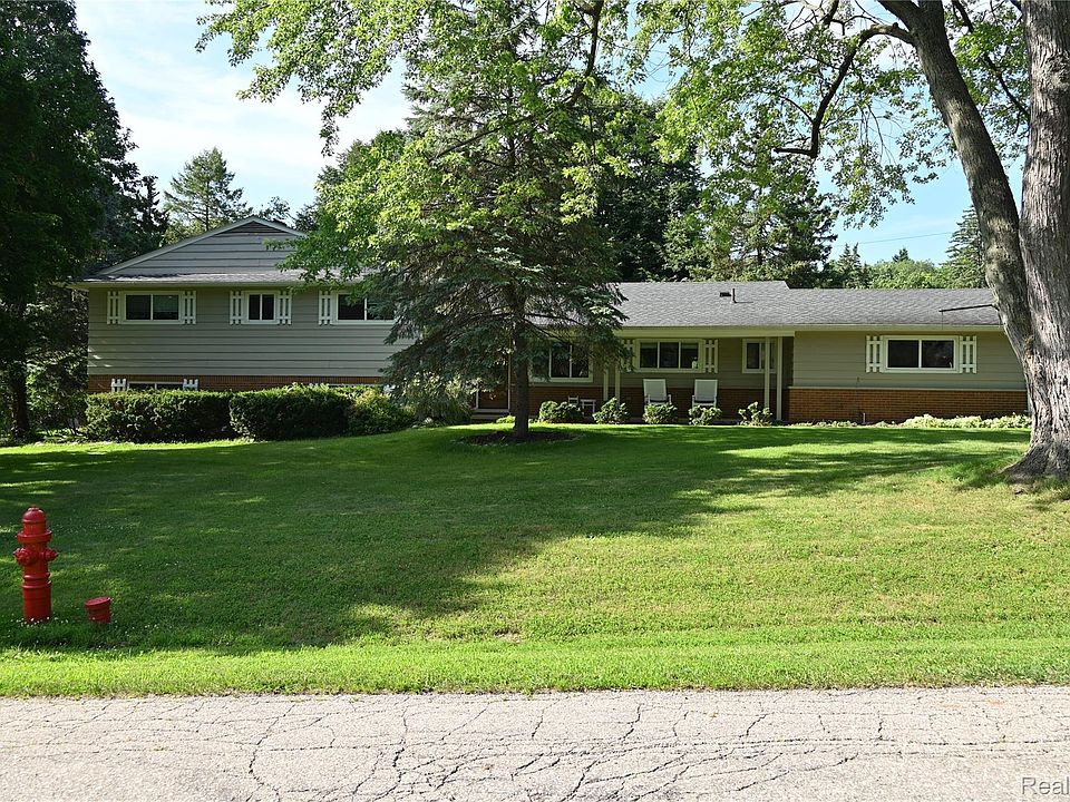 1st image of 917 S Reading Rd