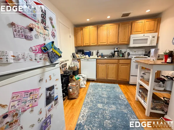15 Euston Rd, Brighton, MA