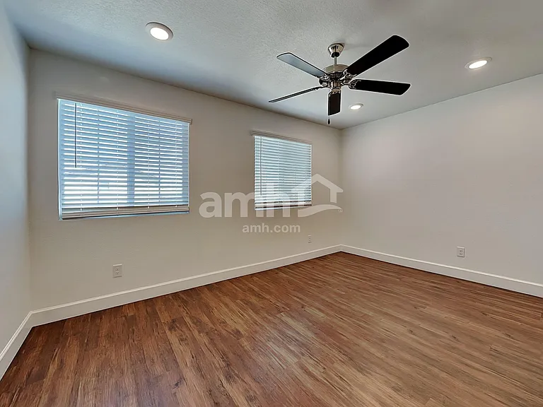 4239 W Saint Charles Ave — Photo 10