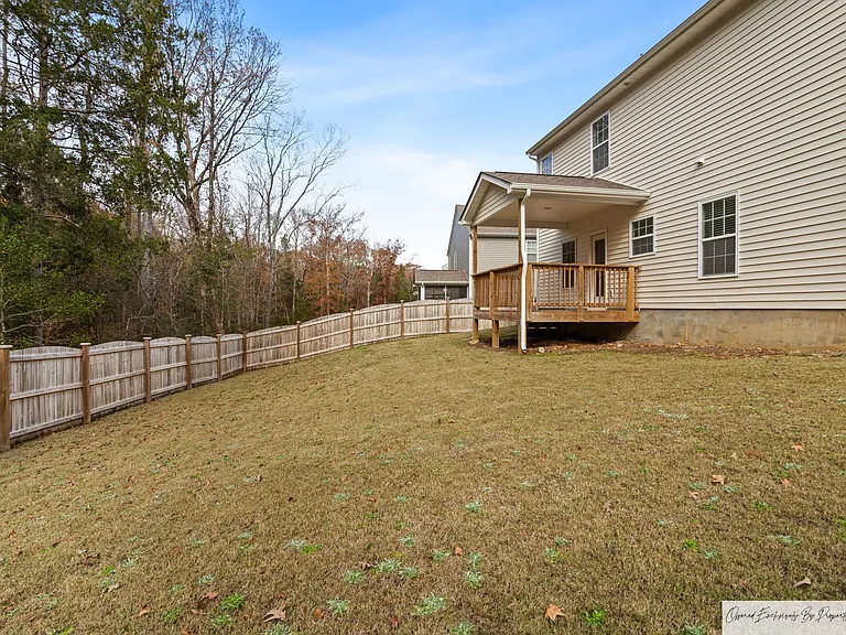 568 Stone Hollow Dr — Photo 36