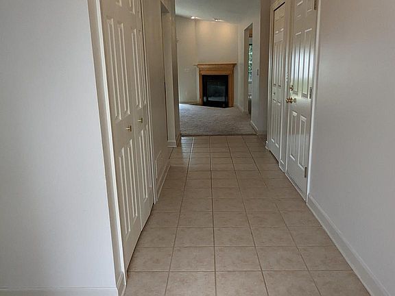 5th image of 9041 Merryvale Dr