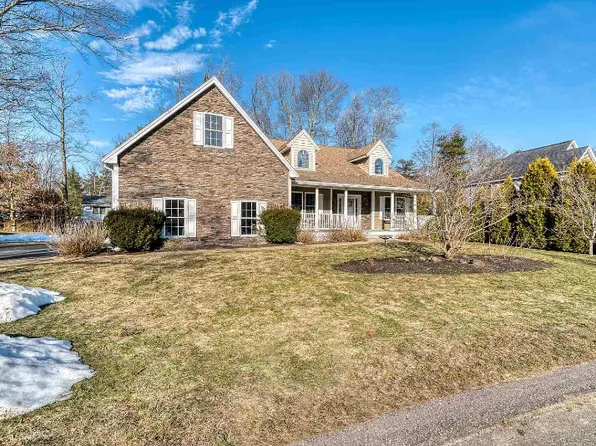3 Katie Ln, Hampton, NH 03842