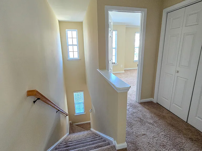 9819 Layla Ave — Photo 16