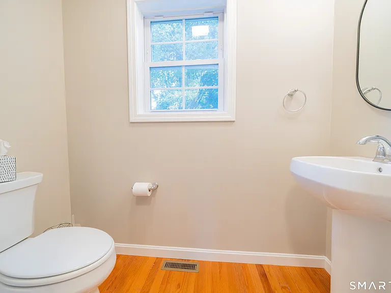 9 Englewood Ave #C — Photo 14