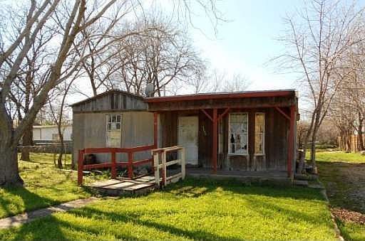 1st image of 4828 Miller Ave