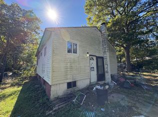41 Patchogue Ave, Mastic, NY 11950