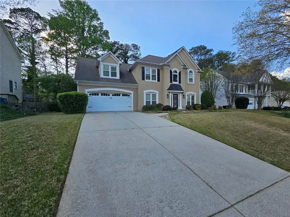 11640 Vista Forest Dr, Alpharetta, GA 30005