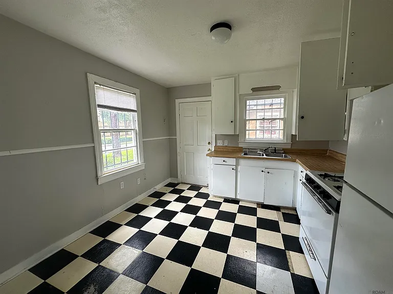 3330 Wyoming St — Photo 1