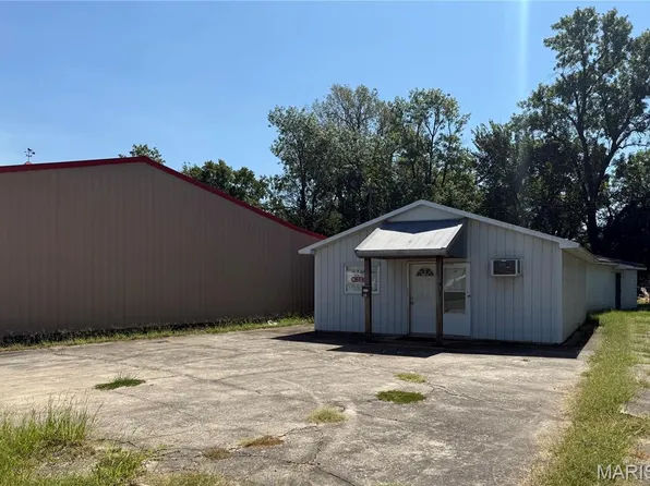 210 W Beech St, Sikeston, MO 63801