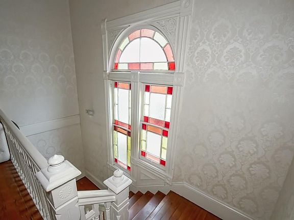 3rd image of 2809 Saint Charles Ave