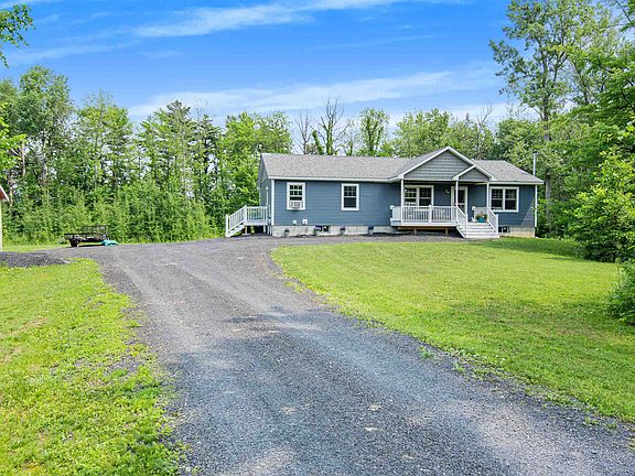 3rd image of 134 Pine Grove Circle