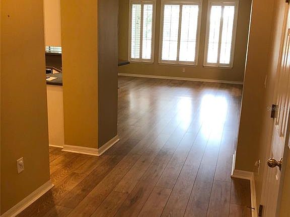 5th image of 7118 Derwent Glen Cir