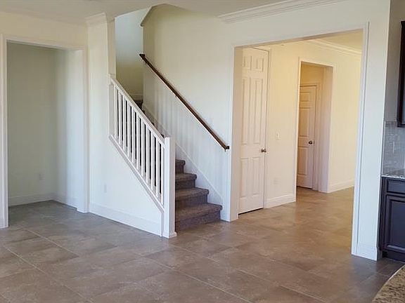 5th image of 13335 Palmera Vista Dr #429