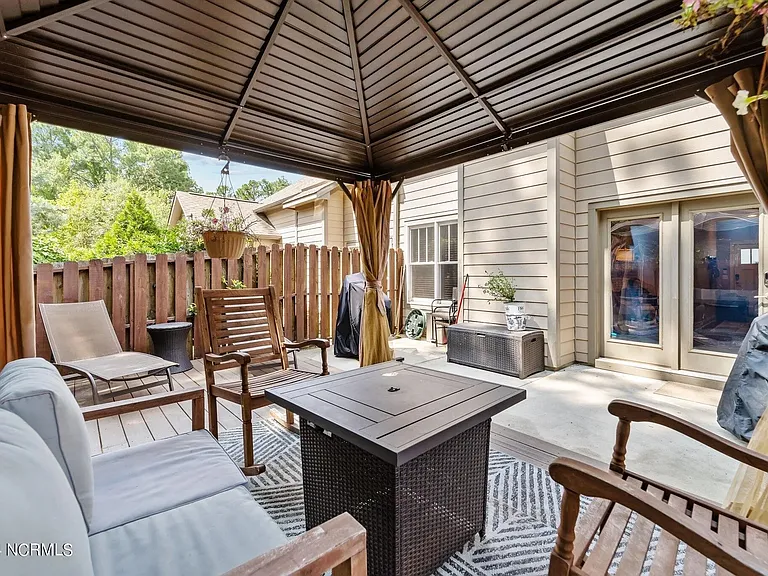 177 Pinebranch Ct — Photo 29
