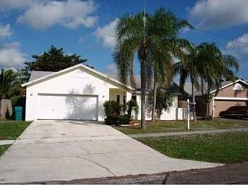1st image of 711 W Ocean Dr