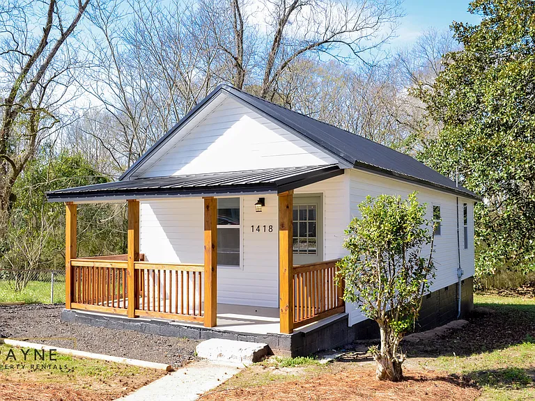 1418 Branch St — Photo 2