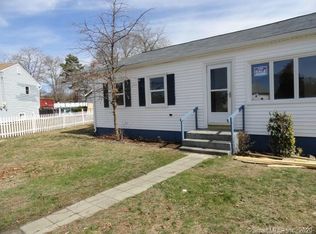 32 Tacoma Ct, Groton, CT 06340