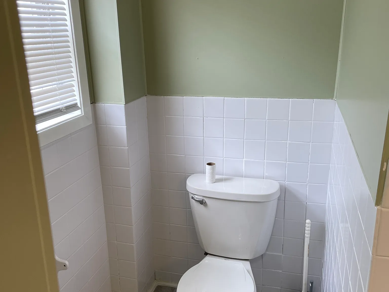 3 bed, 1000 sqft, $399 — Photo 3
