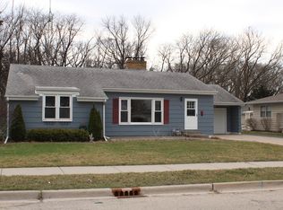 267 Edgewood Ct, Hampshire, IL