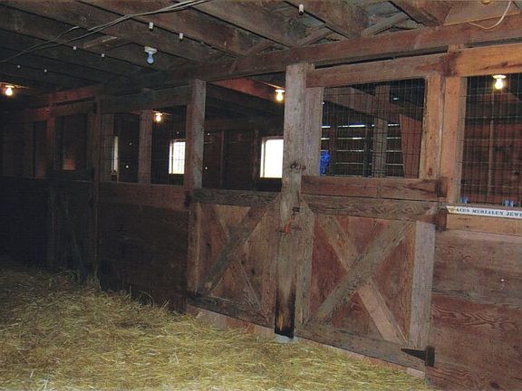 3 stall barn and hay loft