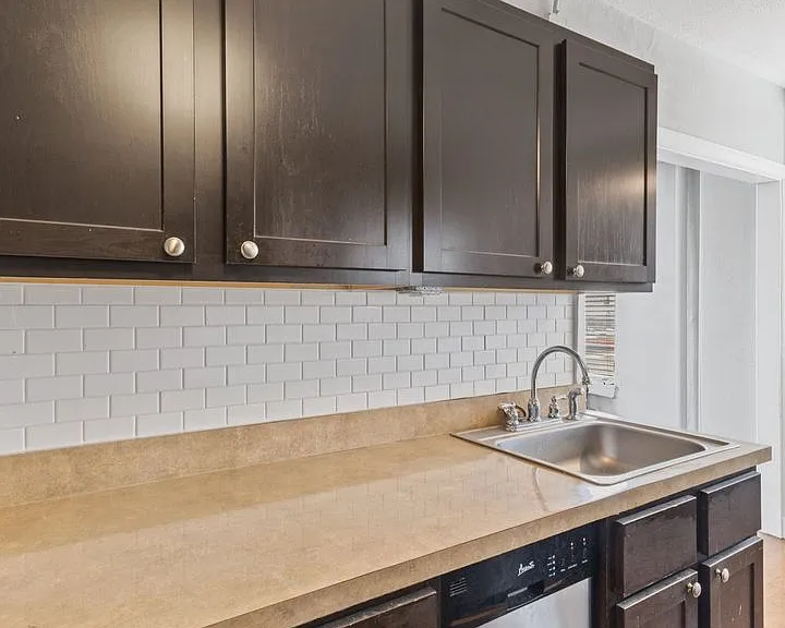 Piccadilly Apartments — Photo 30