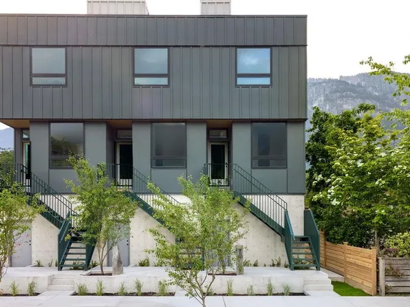 37940 4th Ave #2, Squamish, BC V8B 0P7