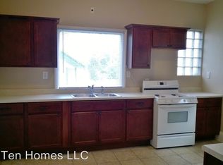 2120 N 45th St, Milwaukee, WI 53208