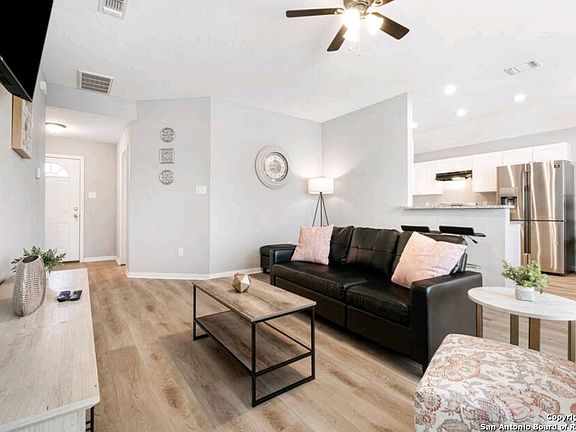 3rd image of 419 K St