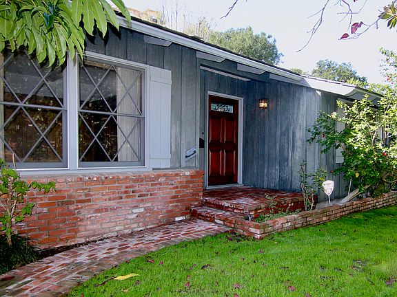 2nd image of 3663 Goodland Ave